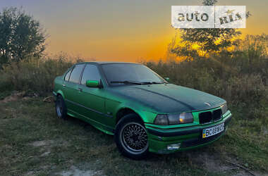 Седан BMW 3 Series 1993 в Львове