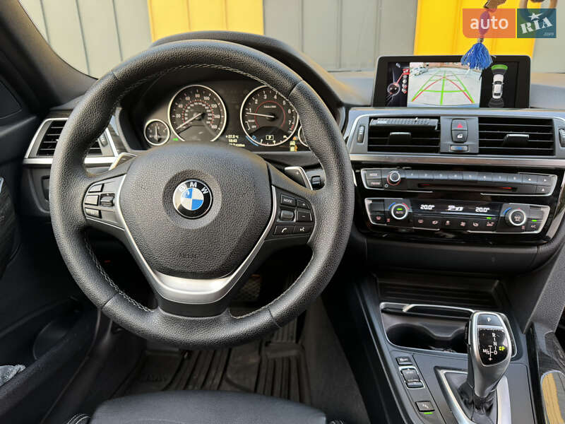 Седан BMW 3 Series 2016 в Киеве