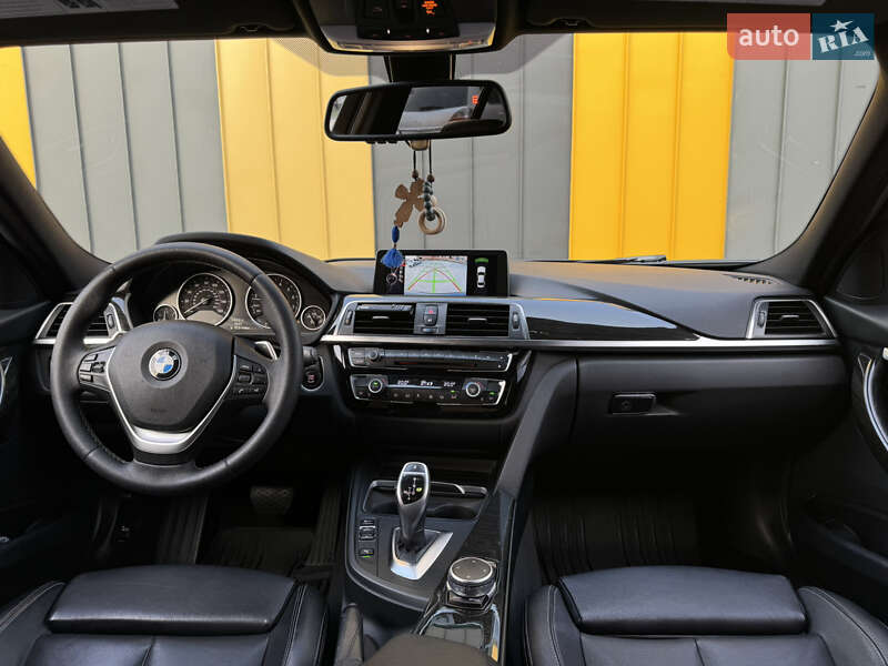 Седан BMW 3 Series 2016 в Киеве