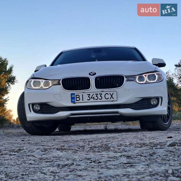 Седан BMW 3 Series 2013 в Светловодске