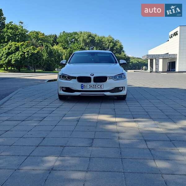 Седан BMW 3 Series 2013 в Светловодске