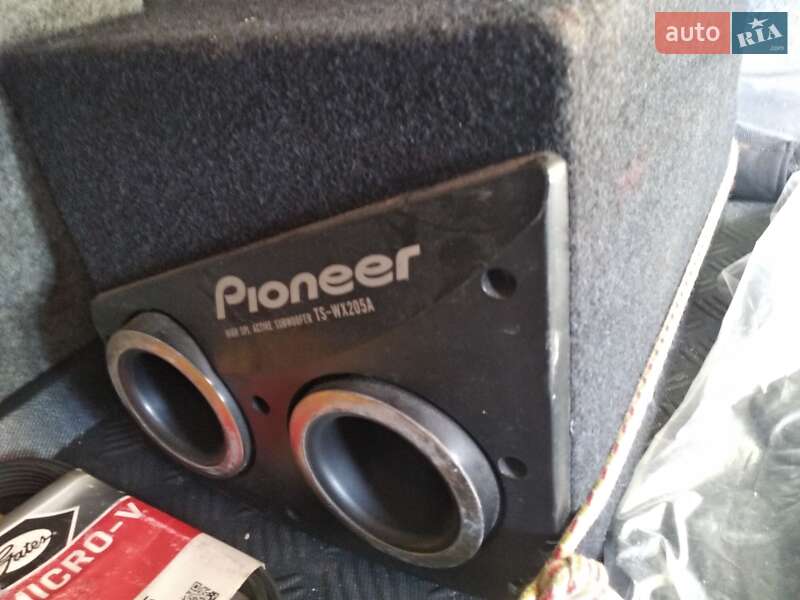 Седан BMW 3 Series 2000 в Львове