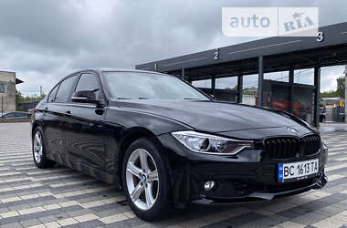 Седан BMW 3 Series 2014 в Львові