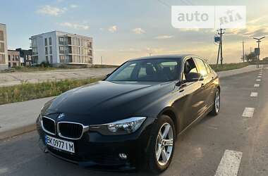 Седан BMW 3 Series 2014 в Вараші