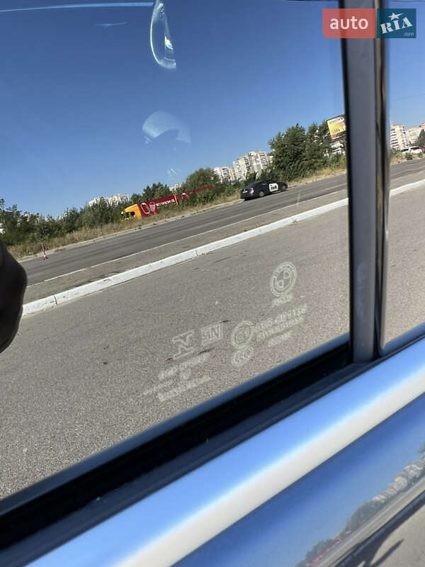 Седан BMW 3 Series 2018 в Києві фото 17 Седан BMW 3 Series 2018 в Києві