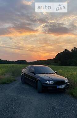 Седан BMW 3 Series 1998 в Умани