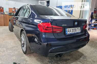 Седан BMW 3 Series 2016 в Чернівцях