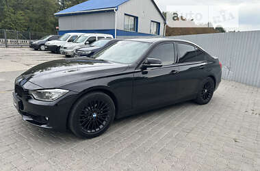 Седан BMW 3 Series 2012 в Знам'янці