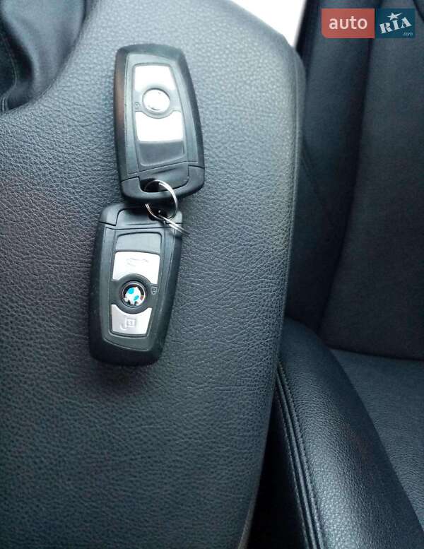 Седан BMW 3 Series 2013 в Старому Самборі
