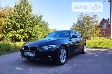 Седан BMW 3 Series 2015 в Львові