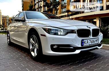 Седан BMW 3 Series 2015 в Киеве