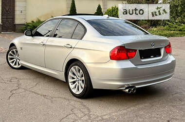 Седан BMW 3 Series 2011 в Дніпрі