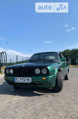 Седан BMW 3 Series 1988 в Луцке