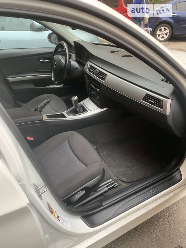 Універсал BMW 3 Series 2005 в Одесі
