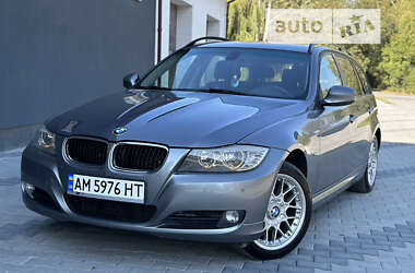 Универсал BMW 3 Series 2010 в Звягеле