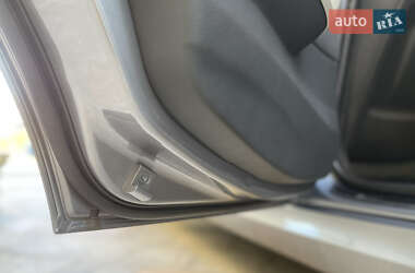 Универсал BMW 3 Series 2009 в 