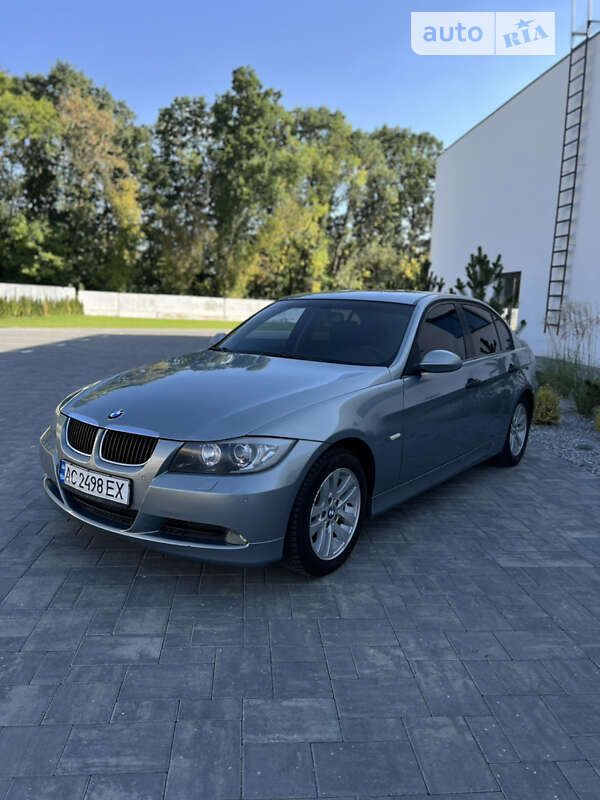 BMW 3 Series 2005