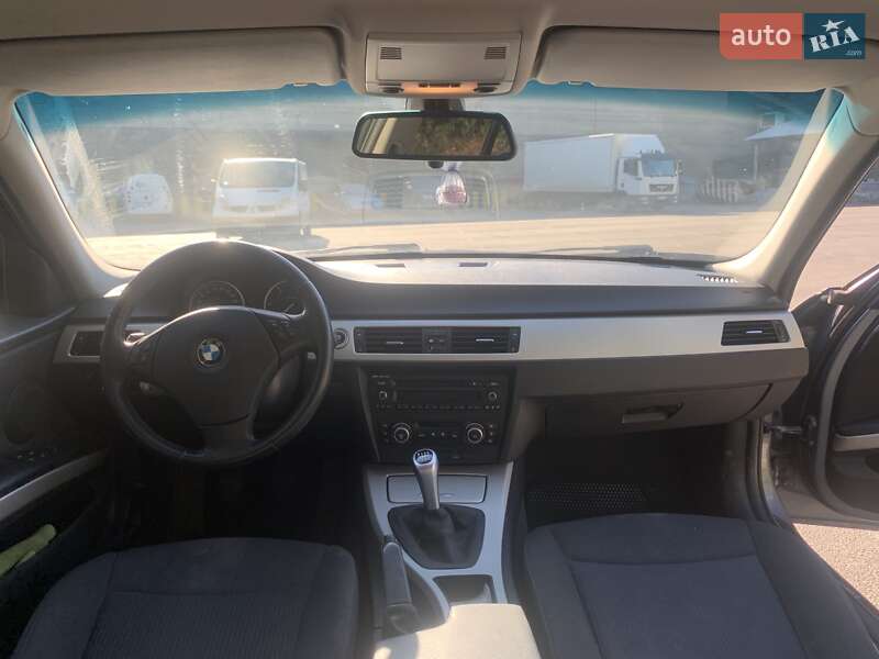 Универсал BMW 3 Series 2010 в Днепре