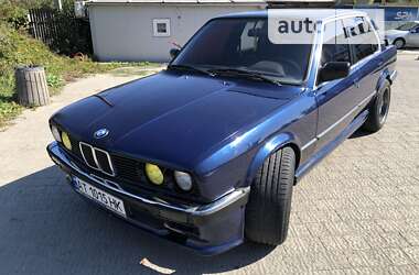 Седан BMW 3 Series 1987 в Ивано-Франковске