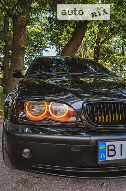 Седан BMW 3 Series 2004 в Глобине