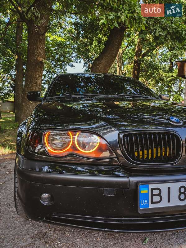 Седан BMW 3 Series 2004 в Глобине