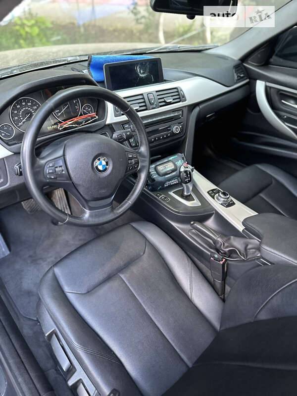 Седан BMW 3 Series 2013 в Одесі