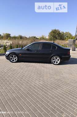 Седан BMW 3 Series 2000 в Золочеві