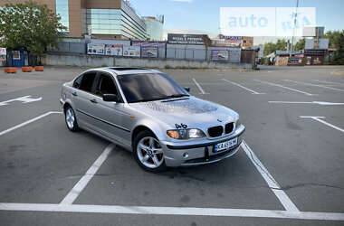 Седан BMW 3 Series 2004 в Киеве