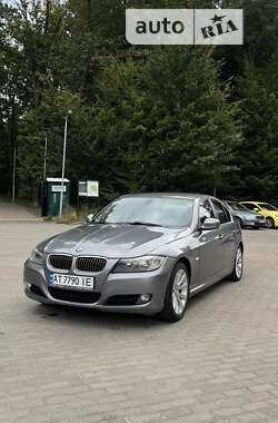 Седан BMW 3 Series 2009 в Львове