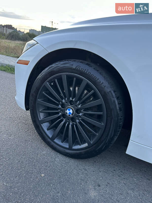 Седан BMW 3 Series 2012 в Одесі