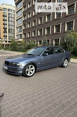 Седан BMW 3 Series 2001 в Києві