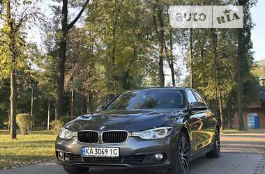 Седан BMW 3 Series 2015 в Киеве