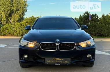 Седан BMW 3 Series 2015 в Киеве