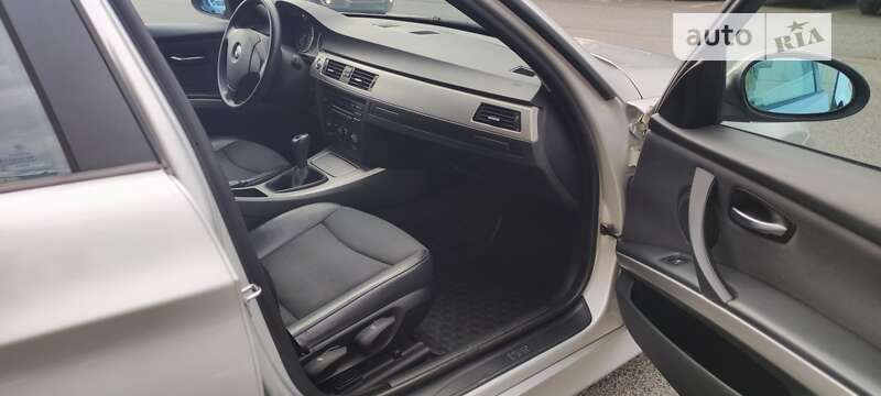 Универсал BMW 3 Series 2006 в Николаеве