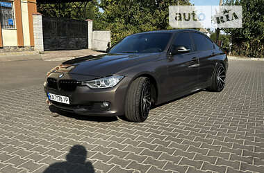 Седан BMW 3 Series 2012 в Яготине