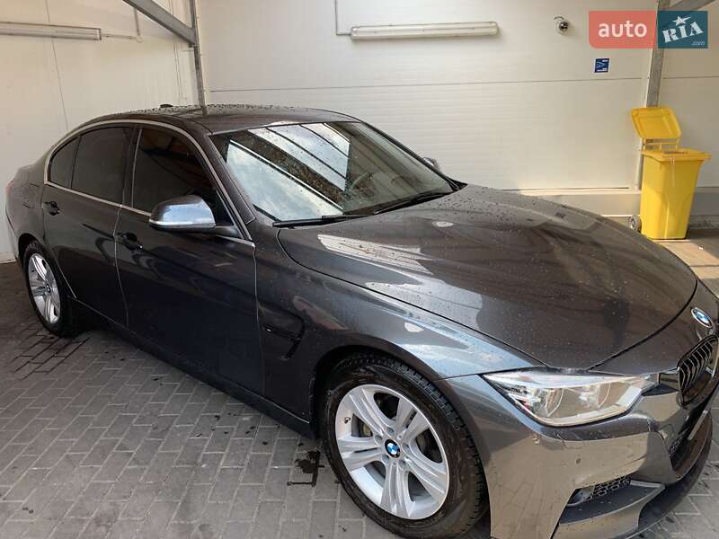 BMW 3 Series 2016