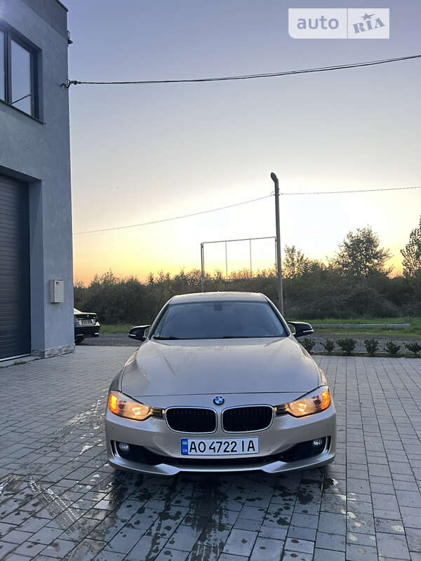 Седан BMW 3 Series 2013 в Виноградове