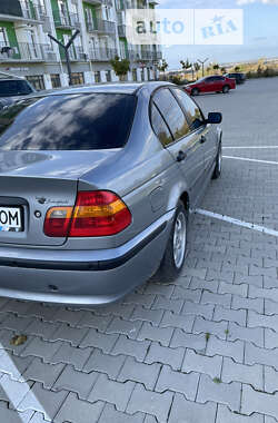 Седан BMW 3 Series 2004 в Львові