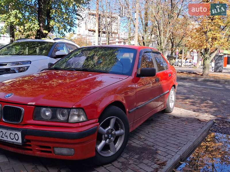 Седан BMW 3 Series 1996 в Черкассах