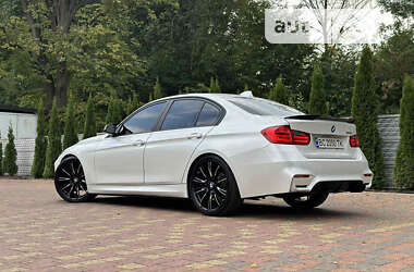 Седан BMW 3 Series 2013 в Львове