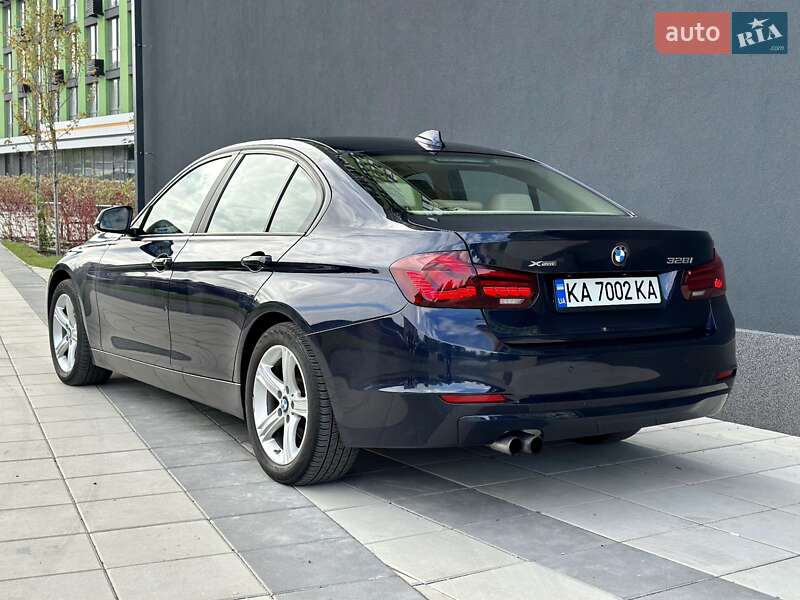 Седан BMW 3 Series 2013 в Киеве