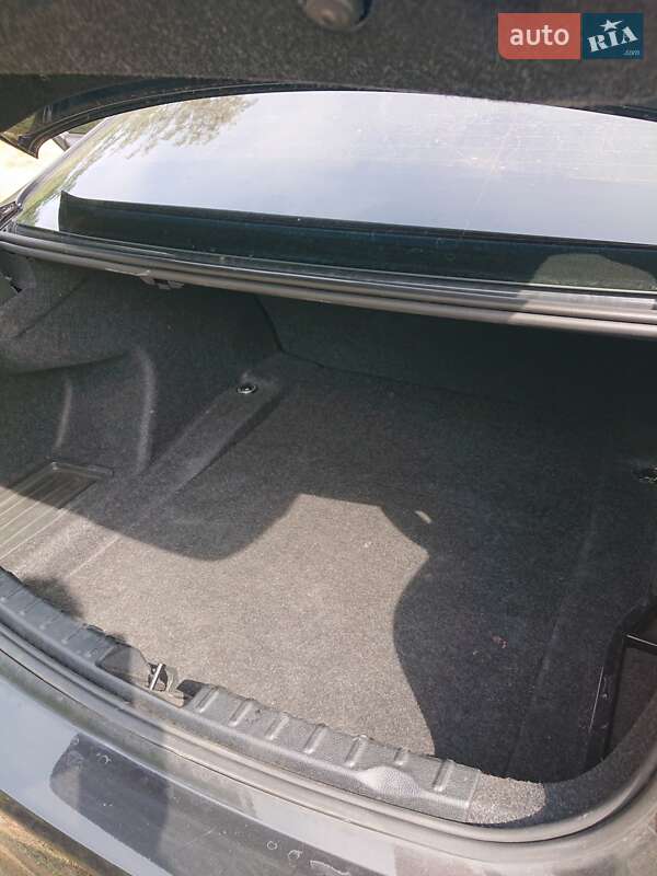 Седан BMW 3 Series 2016 в Києві фото 4 Седан BMW 3 Series 2016 в Києві