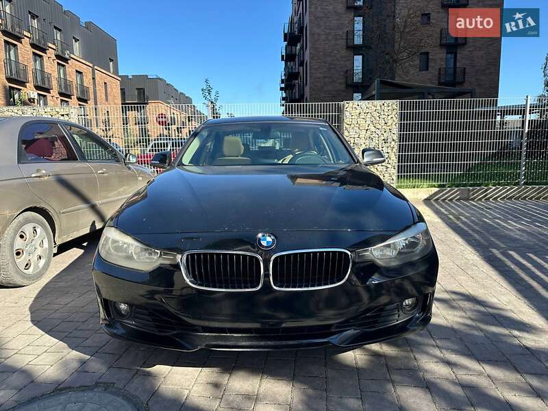 Седан BMW 3 Series 2015 в Івано-Франківську