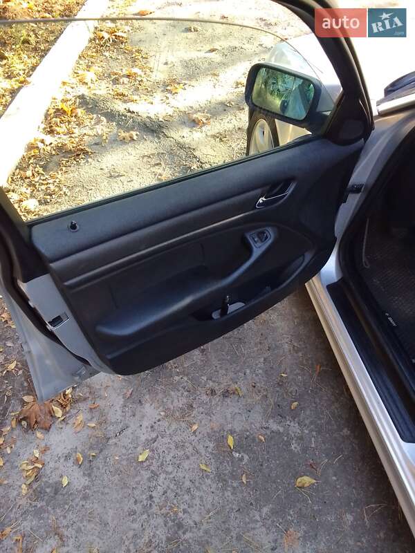 Седан BMW 3 Series 2002 в Заречном фото 9 Седан BMW 3 Series 2002 в Заречном