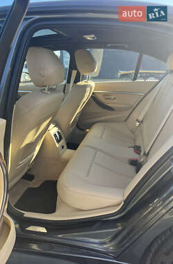 Седан BMW 3 Series 2015 в 