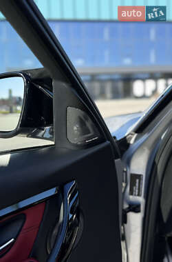 Седан BMW 3 Series 2018 в 