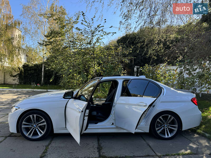 Седан BMW 3 Series 2014 в Одесі