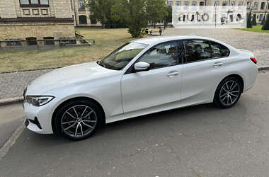 Седан BMW 3 Series 2022 в Киеве