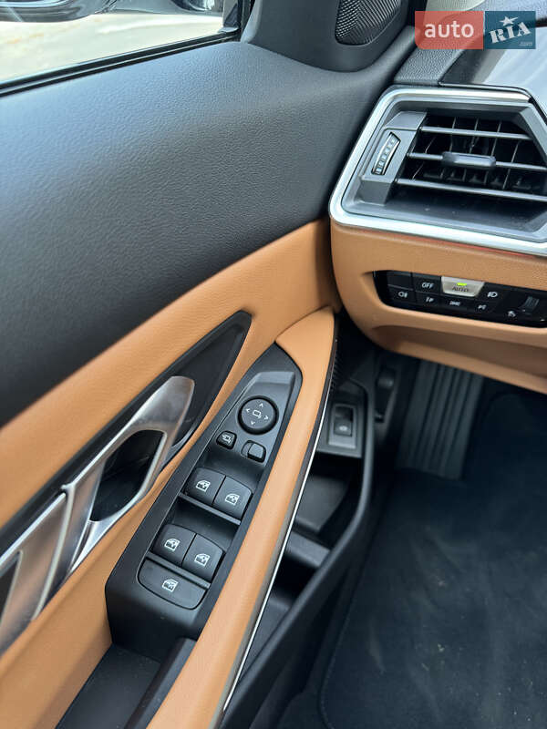 Седан BMW 3 Series 2022 в Києві