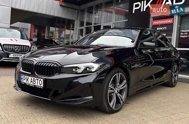 Седан BMW 3 Series 2022 в 